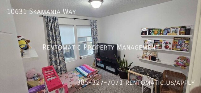 Building Photo - 10631 Skamania Wy
