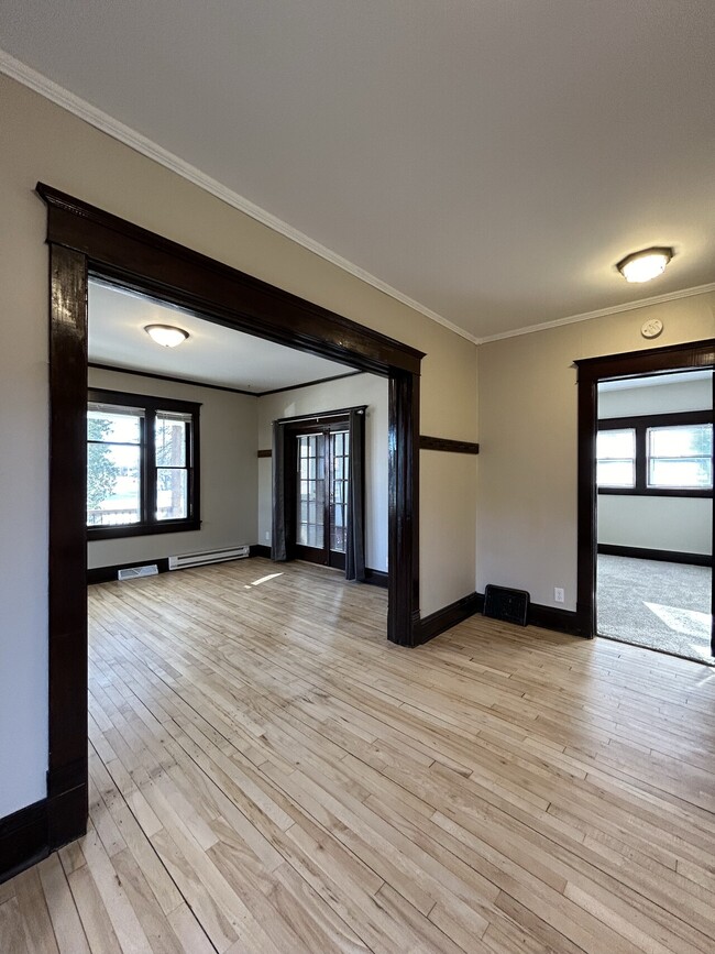 Building Photo - 800 Portage St