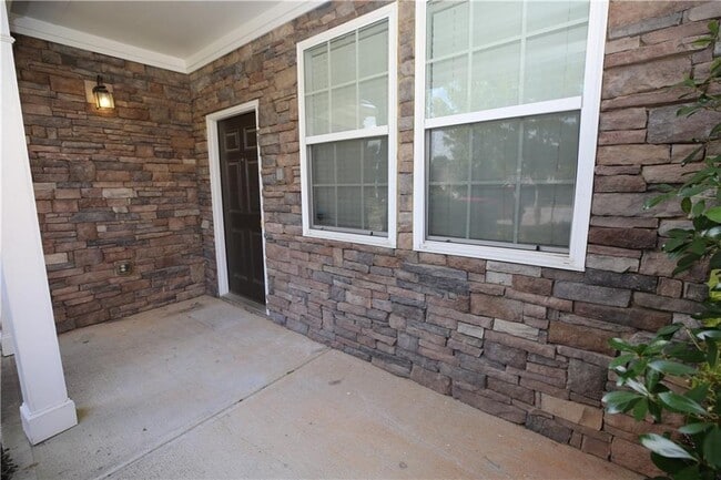 Building Photo - 173 Parkmont Ct
