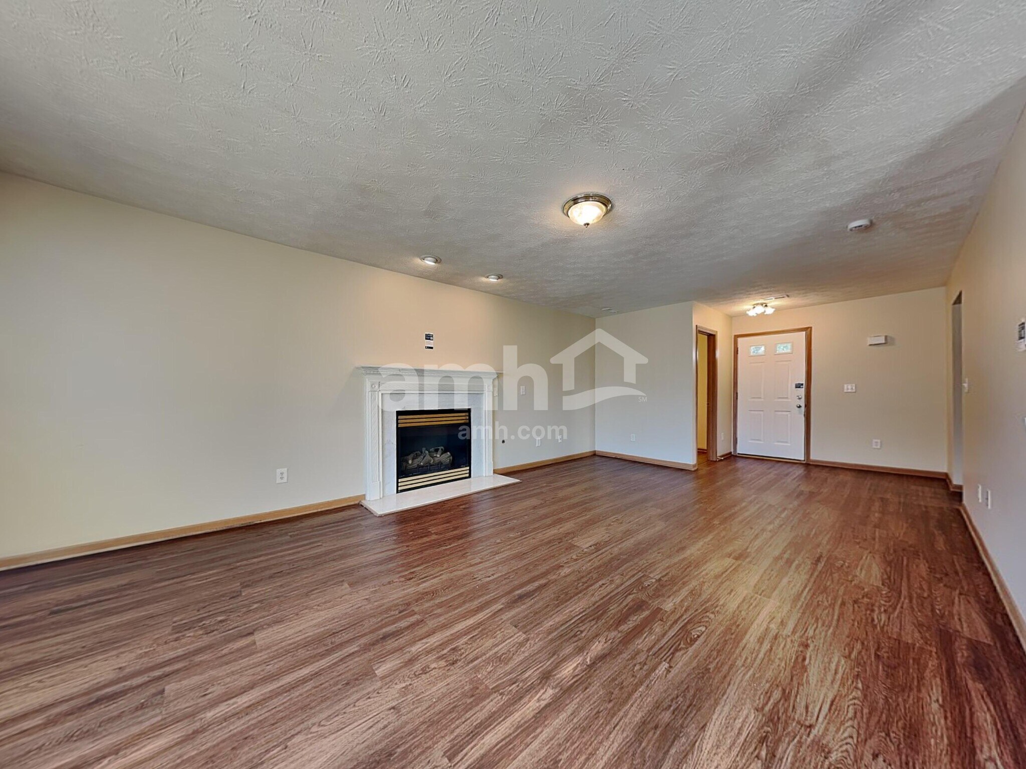 Building Photo - 940 Fox Croft Pl