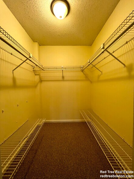 Building Photo - 345 Franklin St