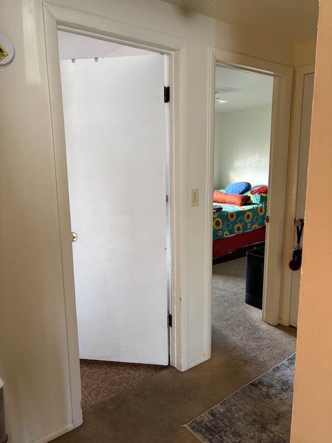 Building Photo - 1748 S 500 E