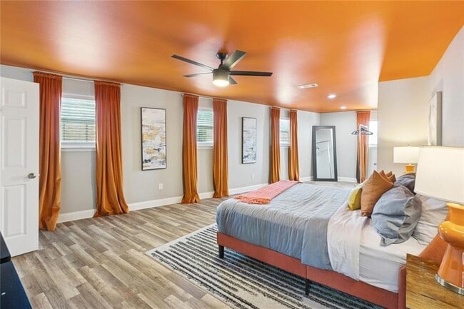 Building Photo - 706 Franklin Ave