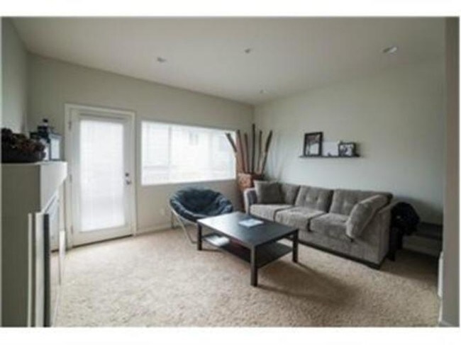 Building Photo - 15720 Manor Way