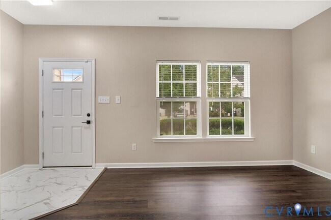 Building Photo - 10868 White Dogwood Dr