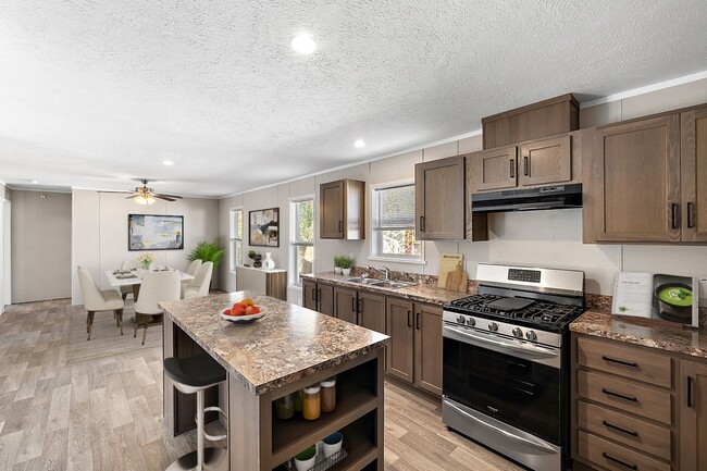 Building Photo - 687 Elmdale Ln