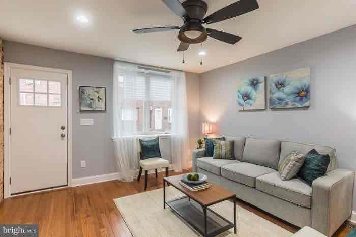 Building Photo - 717 Sigel St