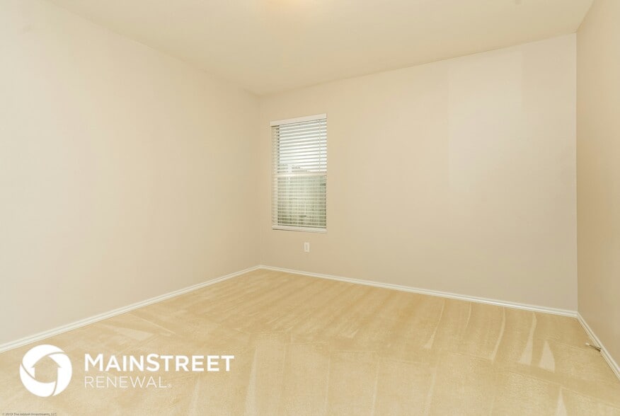 Building Photo - 8406 River Bluffs Dr