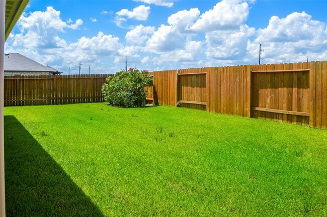 Building Photo - 20714 Marigold Meadows St