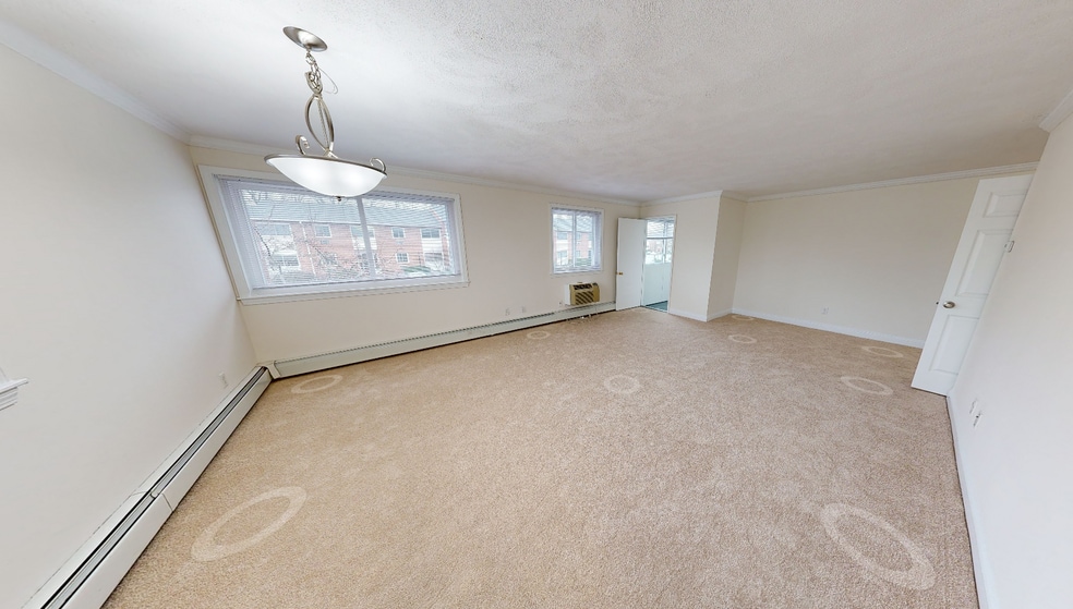 Building Photo - 126 Edgemere Rd