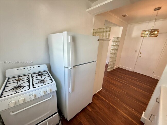 Building Photo - 760 Jefferson Ave