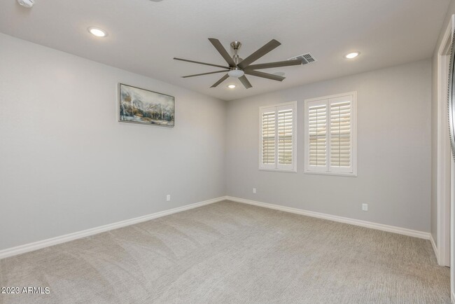 Building Photo - 15292 W Linden St