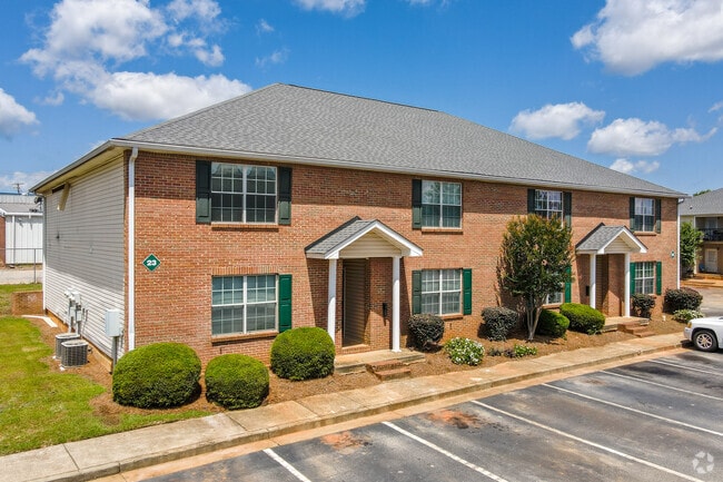 Building Photo - High Grove Apartments