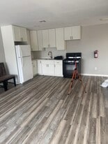 Building Photo - 33 Cliff St