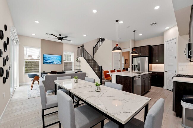 Building Photo - Professionally Designed, Fully Furnished townhome on one of Arabella’s Premium Lots | Scottsdale’...