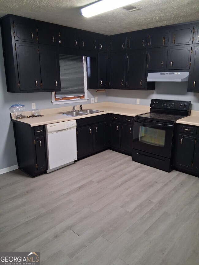 Building Photo - 14 Brannan St