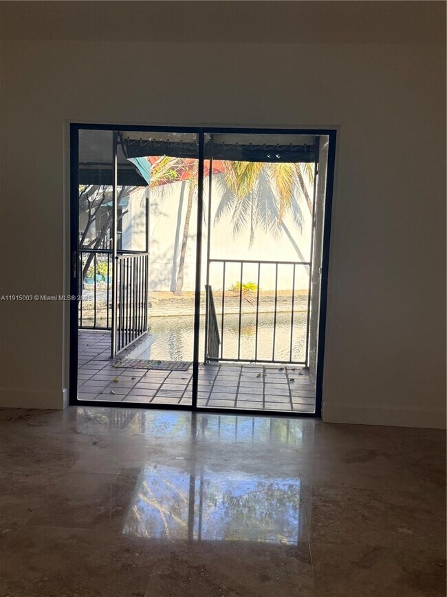 Building Photo - 15315 Loch Isle Dr W