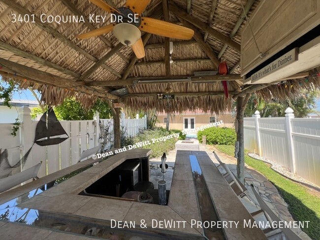 Building Photo - 3401 Coquina Key Dr SE