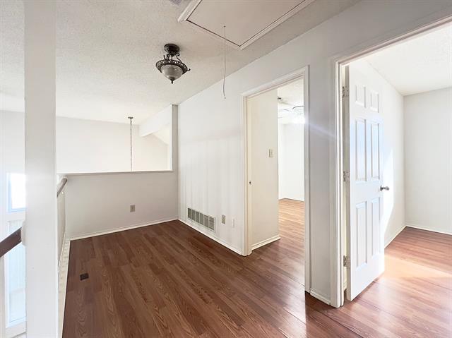 Building Photo - 1505 Shalain Dr