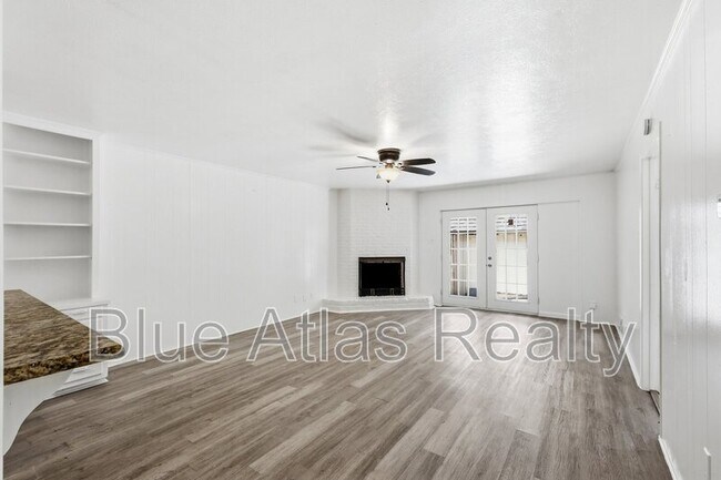 Building Photo - 7747 Dentcrest Dr