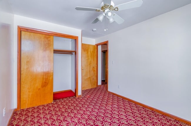 Building Photo - 129 Garfield Ave