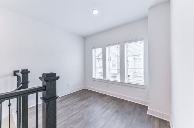 Building Photo - 10916 Keaton Landing Dr