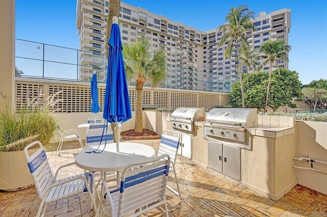 Building Photo - 5200 N Ocean Blvd
