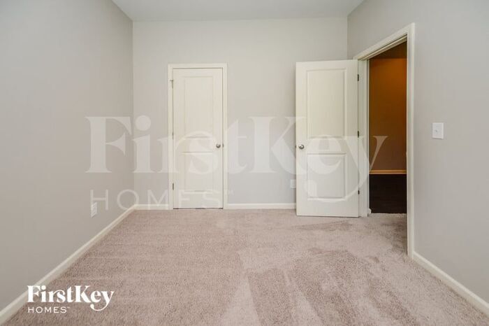 Building Photo - 530 Sunrise Ln