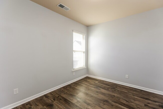 Building Photo - 26 Barnsley Village Dr