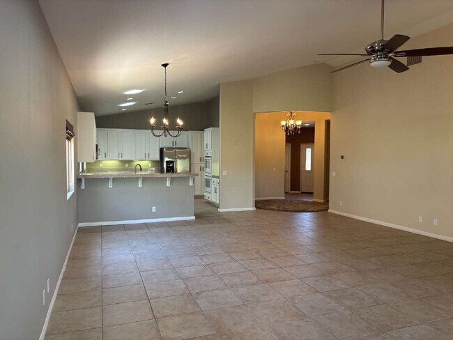 Building Photo - 45218 Coeur Dalene Dr