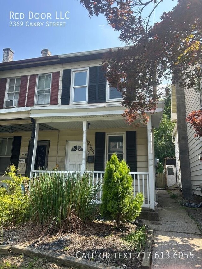 Building Photo - 2369 Canby St