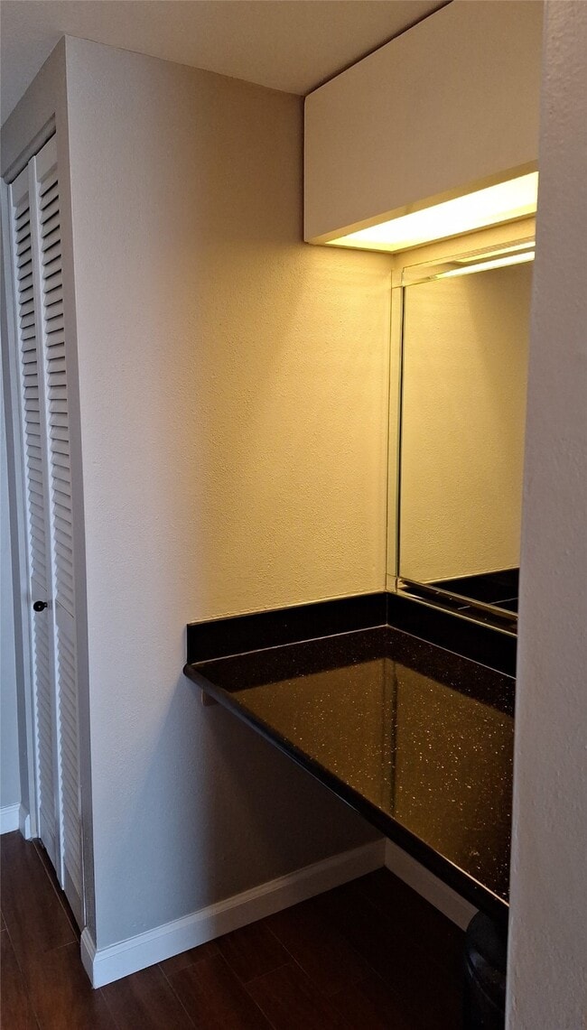 Building Photo - 7510 Hornwood Dr