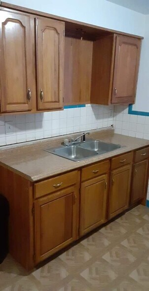 Wooden Kitchen Bottom Cabinets - 4753 Rapid Run Rd