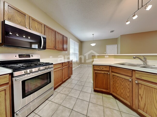 Building Photo - 2821 Bentridge Dr