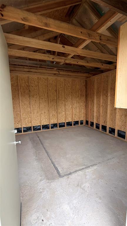 Building Photo - 301 S Mustang Ave