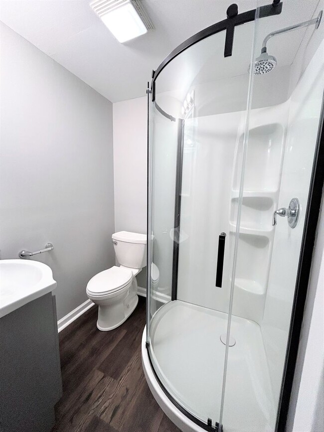 Building Photo - 217-217 S 9th St