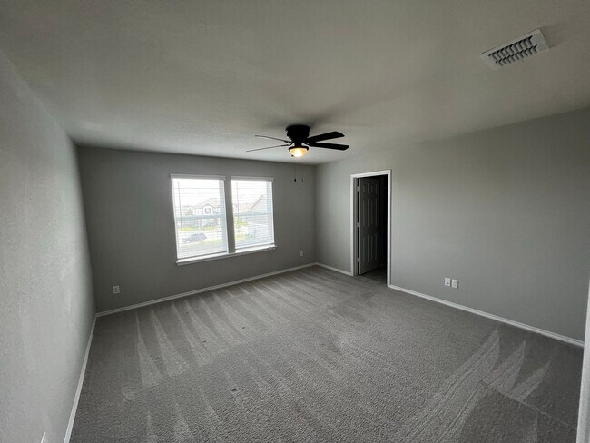 Building Photo - Elegant home in Davis Ranch- 4 Bedroom/ 3 Bathroom