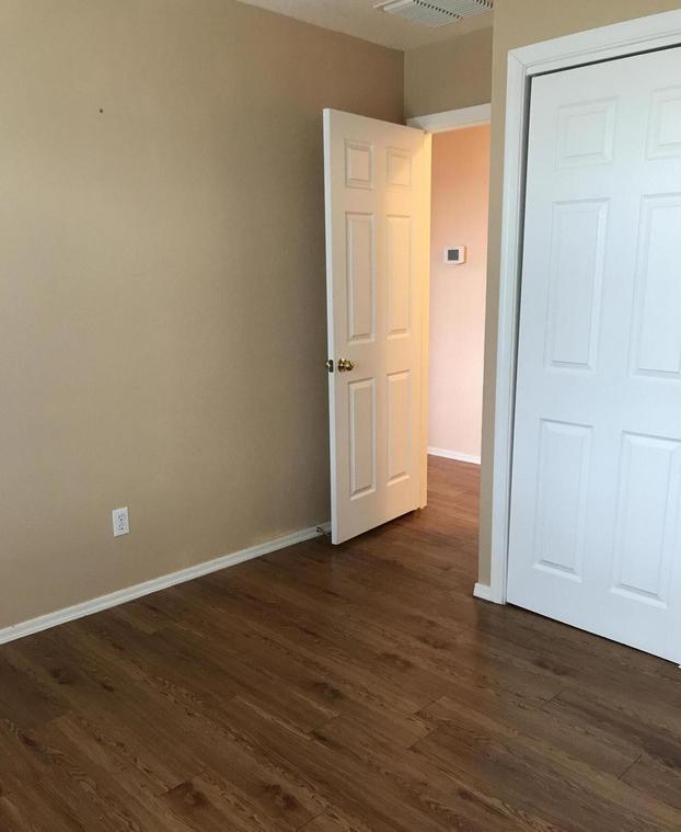 Building Photo - 11855 N 79th Dr