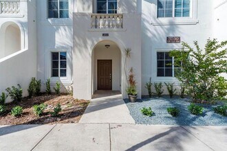 Building Photo - 5030 SW 126th Ave