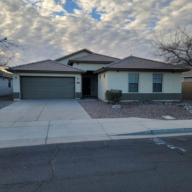 Primary Photo - 4 Bedroom with a Large Den - Buckeye!