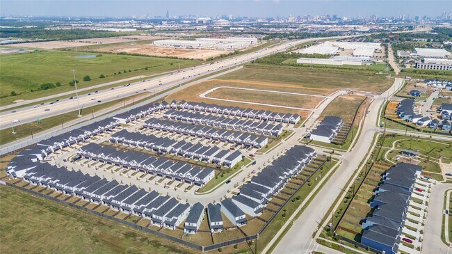 Building Photo - 10515 Lancaster Frst Ln