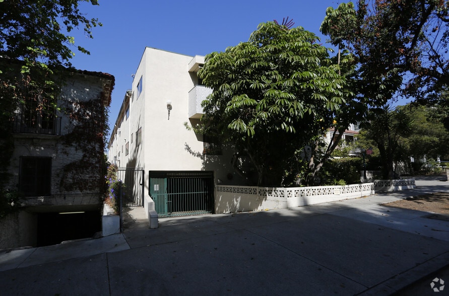 Building - 1247 N Sweetzer Ave