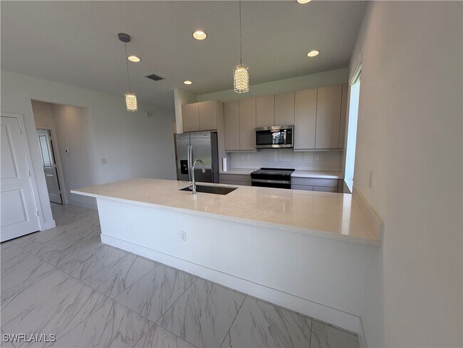 Building Photo - 5109 Panella Ave