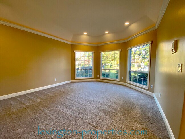 Building Photo - 149 Cascade Falls Dr