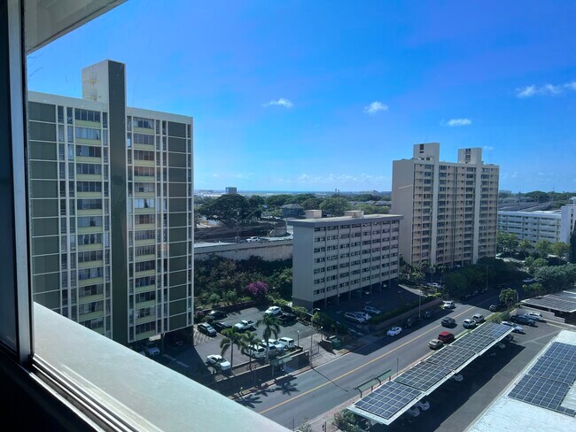 Building Photo - 2888 Ala Ilima St