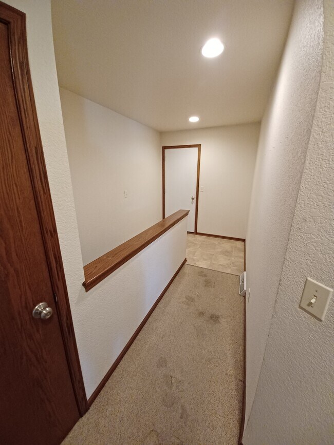 Building Photo - 118 S Heritage Dr