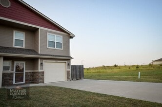 Building Photo - Great Home!