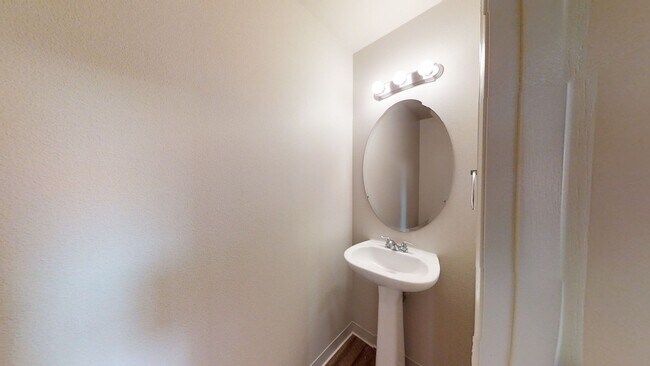 Building Photo - Clean Home with Lots of space ready to be your Home!