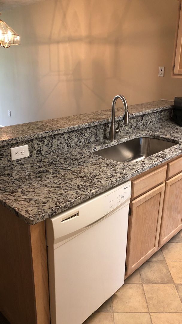 Building Photo - BIG REDUCTION!  River Oaks 28E - SPECIAL - 2nd month 1/2 half off rent