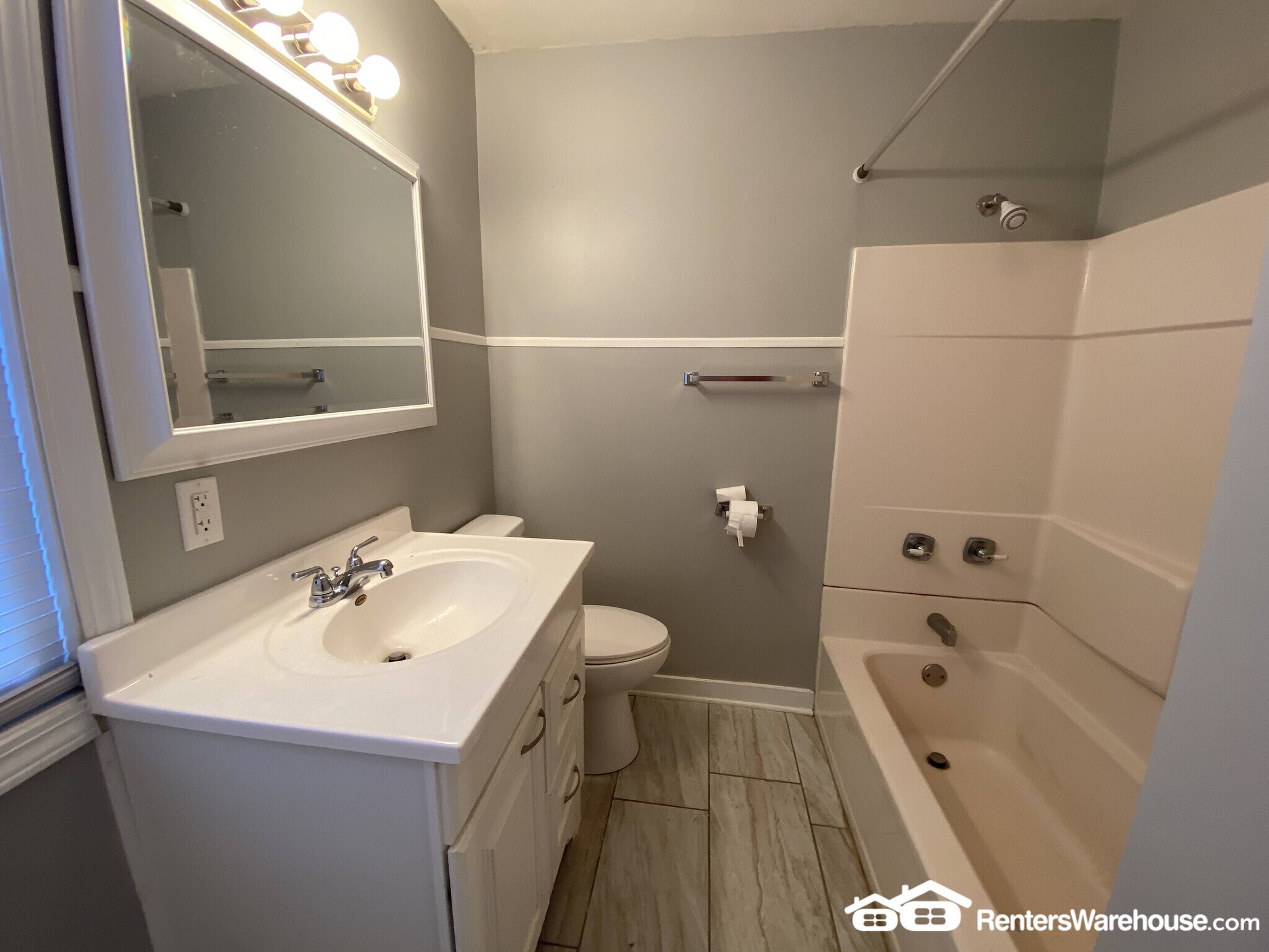 Building Photo - 1417 Cummins Pkwy